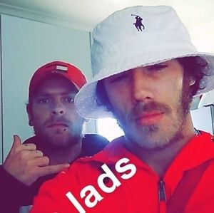 Meet your Posher, Robert